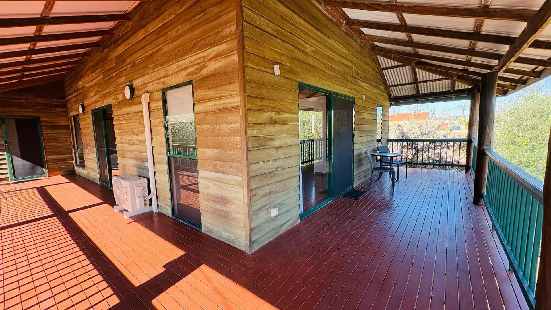 Дом отдыха Buddina Beach Cabin